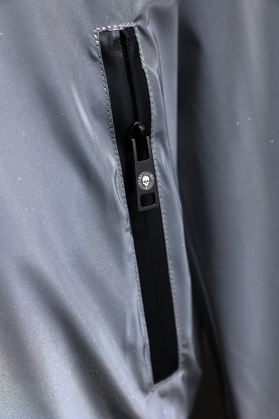 Jaket Windbreaker